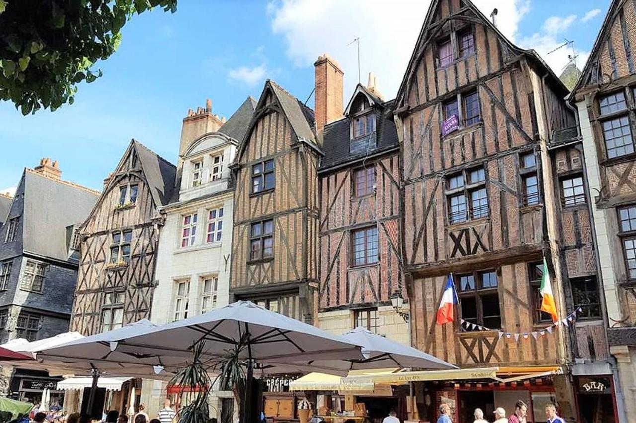 Appartement De Charme Au Coeur Du Centre Historique Tours Exterior photo